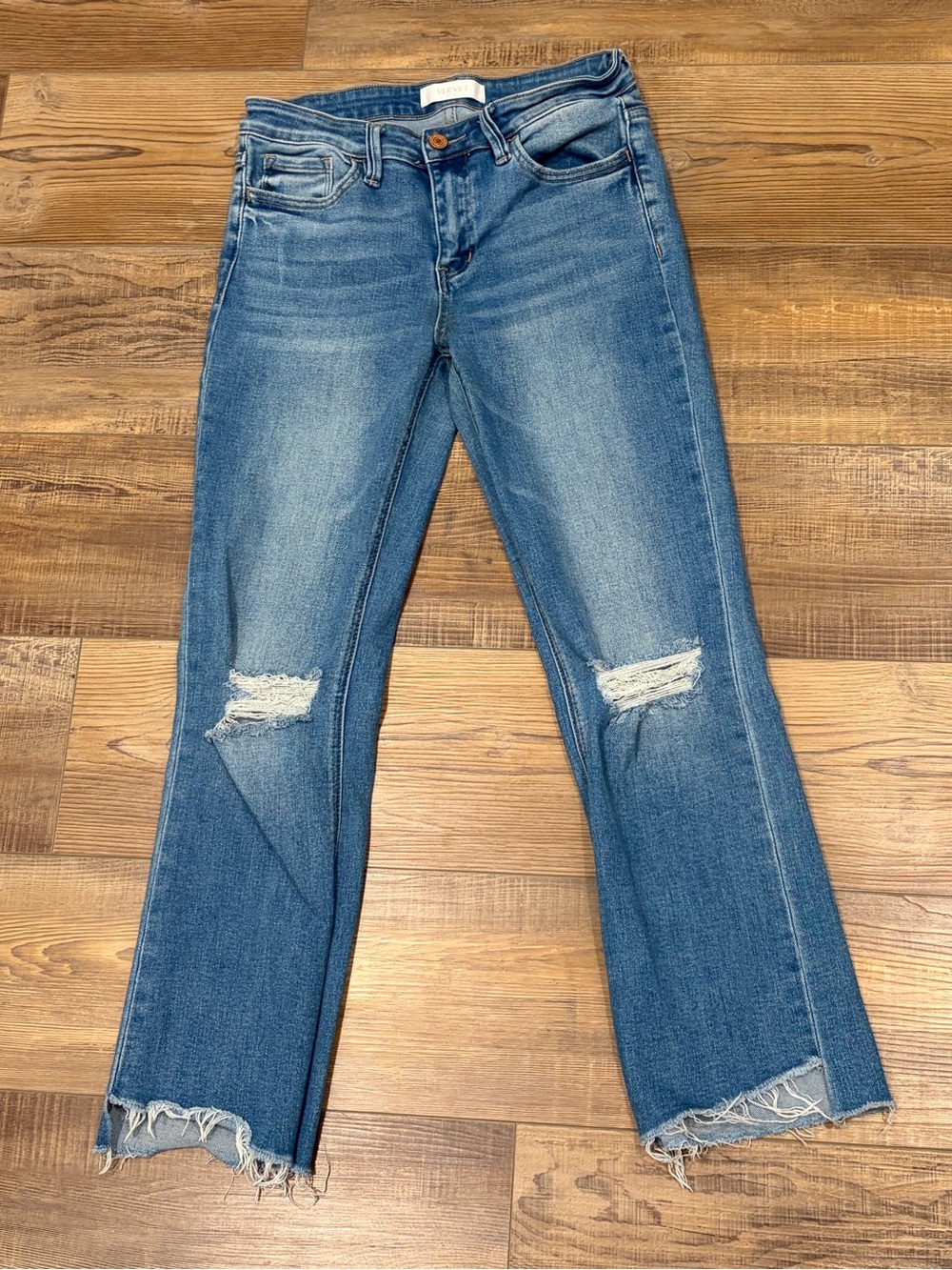 Vervet Women’s Straight-Leg stretch Distressed Jeans in Medium Blue 27W